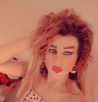 ميشا لعسل - Transsexual escort in Beirut