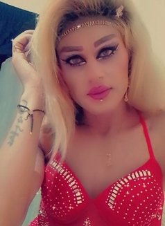 ميشا لعسل - Transsexual escort in Beirut Photo 25 of 29