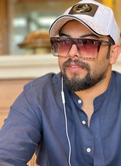 علي - Male escort in Beirut Photo 6 of 9
