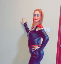 الملكة سعاد - escort in Muscat