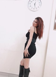 ملكة العشق - escort in Muscat Photo 3 of 15