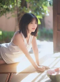 燕燕 · 𝐂𝐡𝐥𝐨𝐞 - escort in Dubai Photo 9 of 11