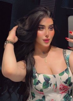 ميمي - Transsexual escort in Bangkok Photo 1 of 1