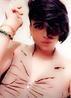 شمه - Dominadora transexual in Cairo Photo 1 of 8