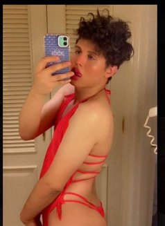 شمه - Dominadora transexual in Cairo Photo 3 of 8