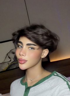 عبود 🇸🇦 - Male escort in Riyadh Photo 1 of 5