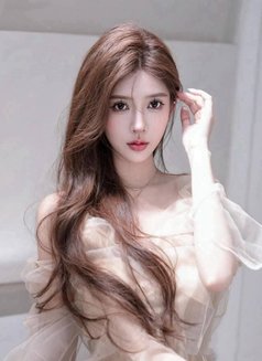 玲玲 · 𝐋𝐢𝐧𝐠𝐋𝐢𝐧𝐠 - puta in Dubai Photo 1 of 3