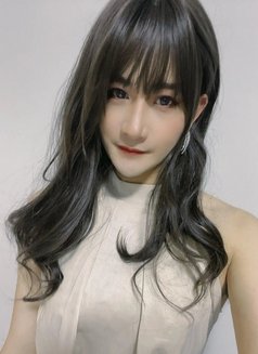 中国大迪克 - Transsexual escort in Hong Kong Photo 1 of 12