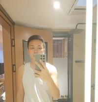 上海男孩 - Male escort in Shanghai