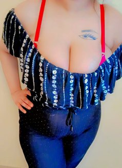 غزل وهدير مصريات واحلى جماعي - escort in Ajmān Photo 2 of 10