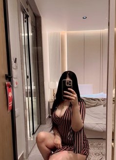 أدخل شوف ريمكس الرقص النار الجديد - escort in Al Manama Photo 18 of 30