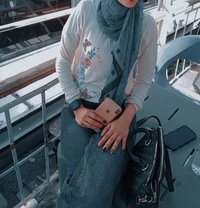ملك دهشان - escort in Cairo