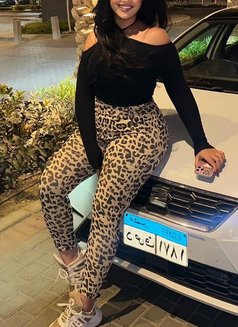 رانيا - escort in Cairo Photo 5 of 7