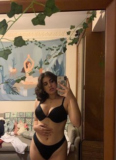 حجز مقابله وفيديو كول - escort in Cairo Photo 2 of 7