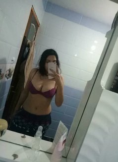 حجز مقابله وفيديو كول - escort in Cairo Photo 6 of 7