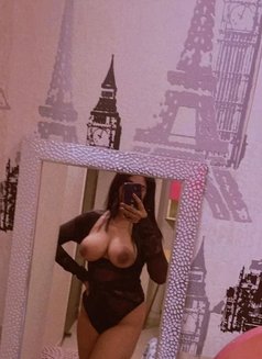 حجوزات علاقة خاص ومكالمات - escort in Cairo Photo 4 of 6