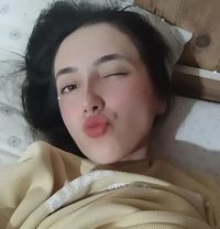 علاقه وفيديو كول - escort in Cairo