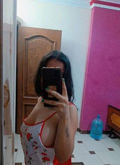 علاقه ريلاشن برايفت ومكالمات فيديو - escort in Cairo Photo 4 of 5