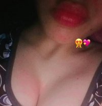 زيزينياا هانم - escort in Cairo