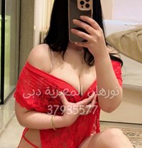 نورهان فى التيكوم مستنياك - escort in Dubai
