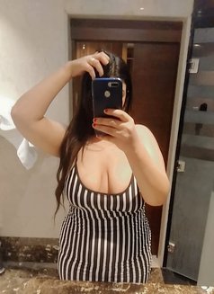موجودة فى جده واصله اليوم - escort in Jeddah Photo 16 of 29