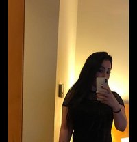 توتا - escort in Muscat
