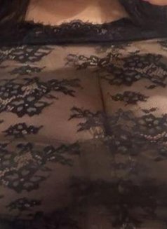 تومي استقبل اتصال هاتفي ع رقمي الخاص - escort in Riyadh Photo 4 of 15