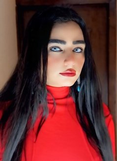 شوشو - Transsexual escort in Cairo Photo 26 of 30