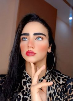 شوشو - Transsexual escort in Cairo Photo 29 of 30