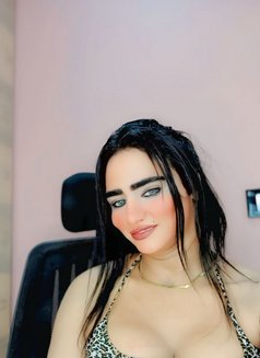 شوشو - Transsexual escort in Cairo Photo 26 of 30