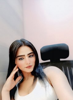 شوشو - Transsexual escort in Cairo Photo 28 of 30