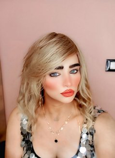 شوشو - Transsexual escort in Cairo Photo 29 of 30