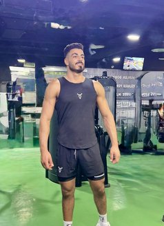 زياد - Male escort in Abu Dhabi Photo 6 of 14
