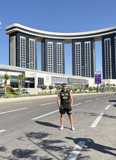 أمير - Male escort in Abu Dhabi Photo 5 of 6