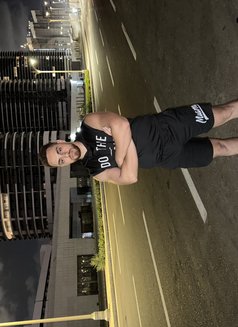أمير - Male escort in Abu Dhabi Photo 6 of 6