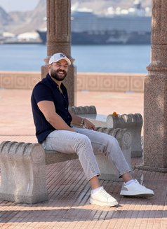 وسيم برنس - masseur in Muscat Photo 3 of 4