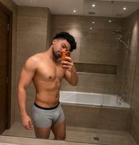 هاشم - Acompañantes masculino in Riyadh