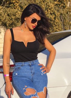 بدور - Transsexual escort in Beirut Photo 20 of 24