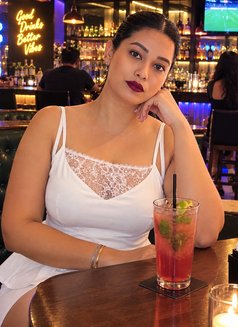 𝐂𝐀𝐌 & 𝐌𝐄𝐄𝐓 - puta in Bangalore Photo 2 of 2