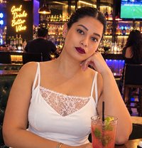 𝐂𝐀𝐌 & 𝐌𝐄𝐄𝐓 - puta in Bangalore Photo 2 of 2