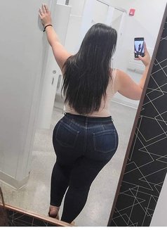 سيلين - escort in Beirut Photo 2 of 5