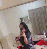 سالي - escort in London