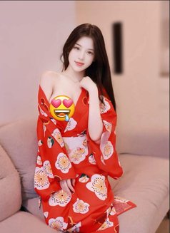 王喜喜 - escort in Manila Photo 3 of 7