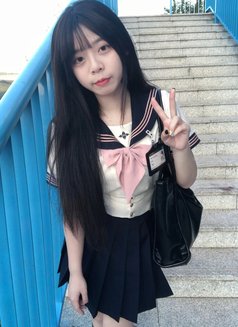 反差妹阿瑤 - escort in Taipei Photo 2 of 2