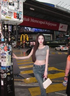 小爱 网红 first time in 🇰🇷 - escort in Seoul Photo 9 of 13