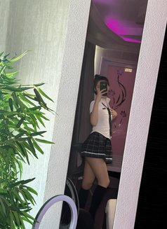 โยซี่ - Transsexual escort in Dubai Photo 1 of 3