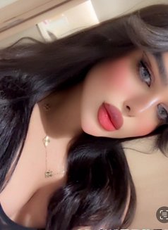 سلطانة - Acompañantes transexual in Dubai Photo 15 of 15