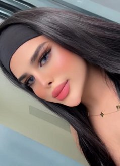 سلطانة - Transsexual escort in Dubai Photo 13 of 15