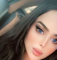 سلطانة - Transsexual escort in Dubai Photo 17 of 17