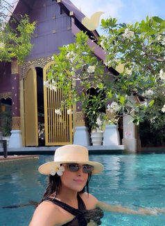 سلطانة - Transsexual escort in Dubai Photo 7 of 11